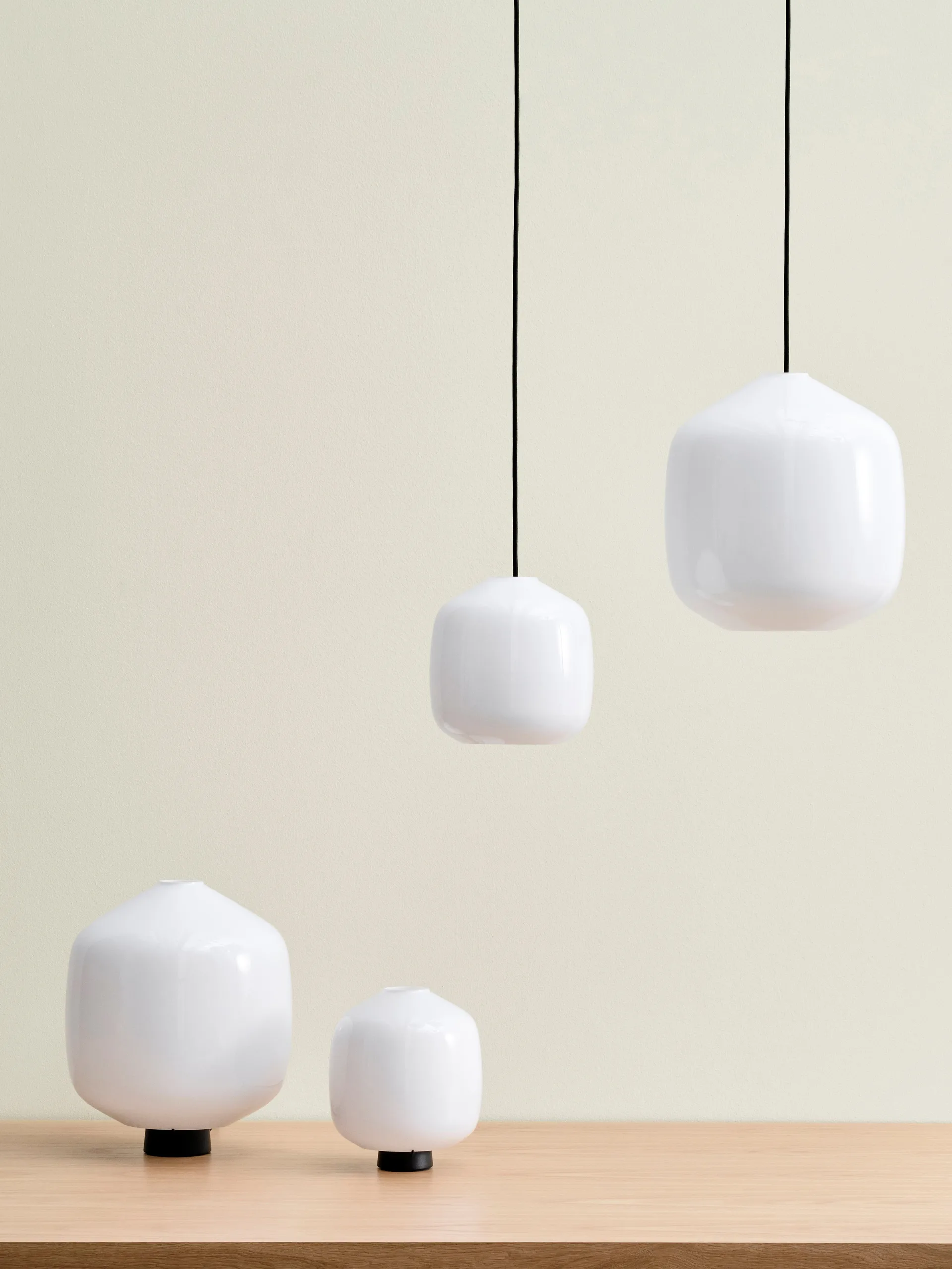 Buoy lampa wisząca Ø20 cm, Opal glass-pastel lilac HAY