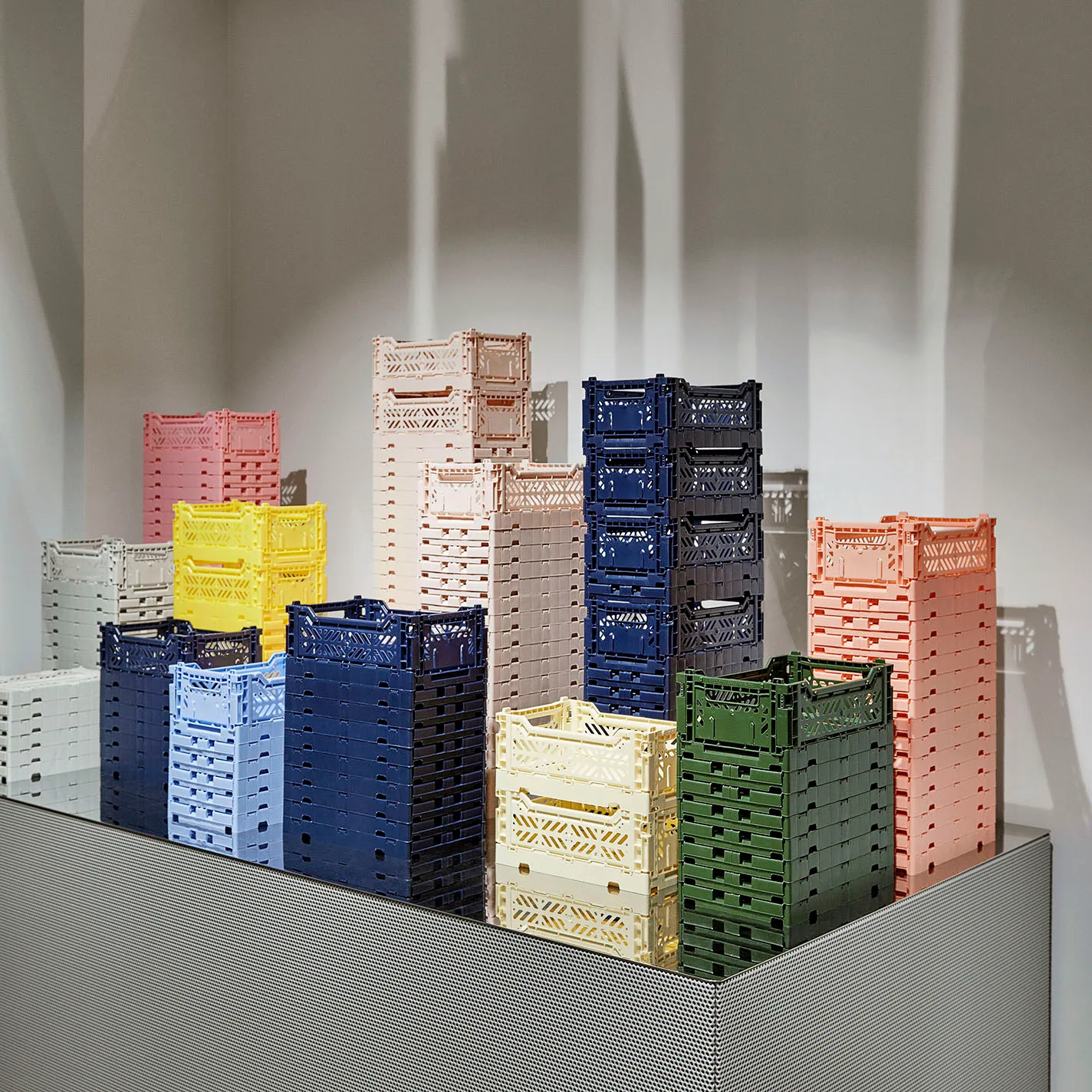 Colour Crate M 30x40 cm, Light yellow HAY