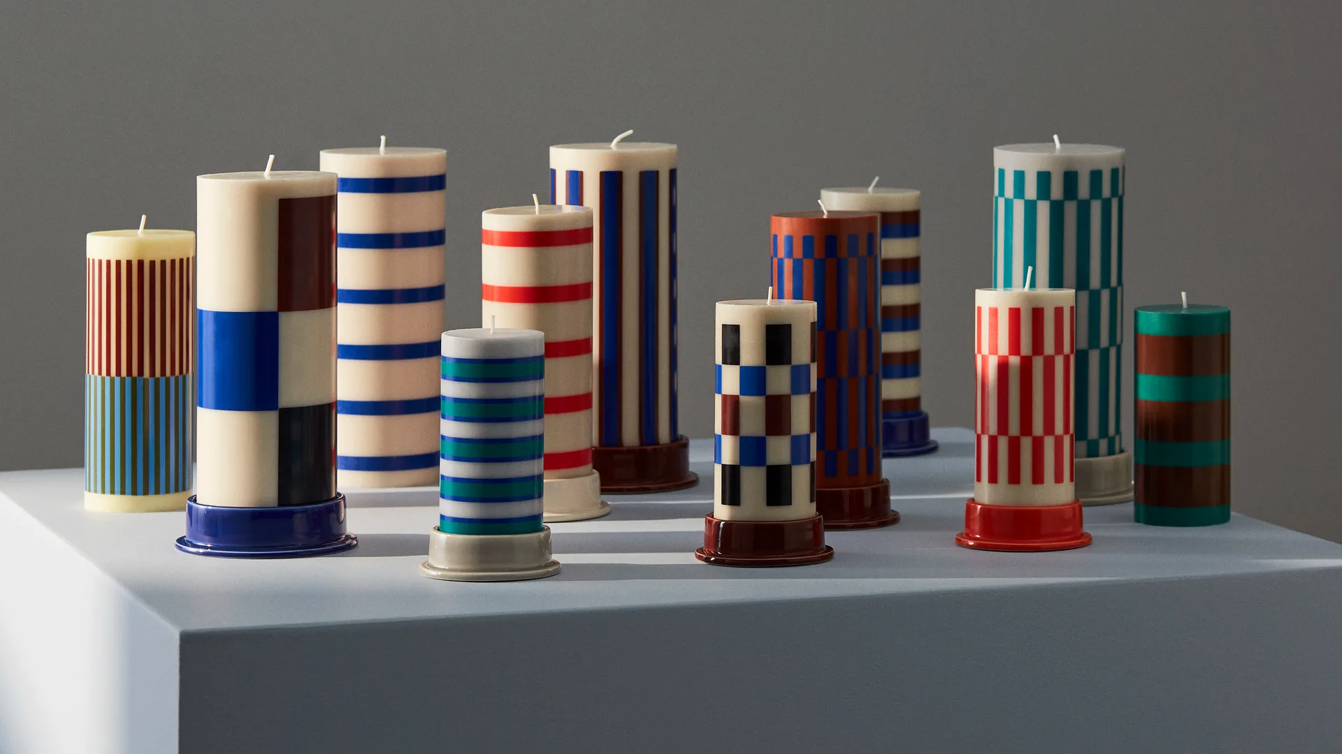 Column Candle świeca blokowa 25 cm, Off white-brown-black-blue HAY