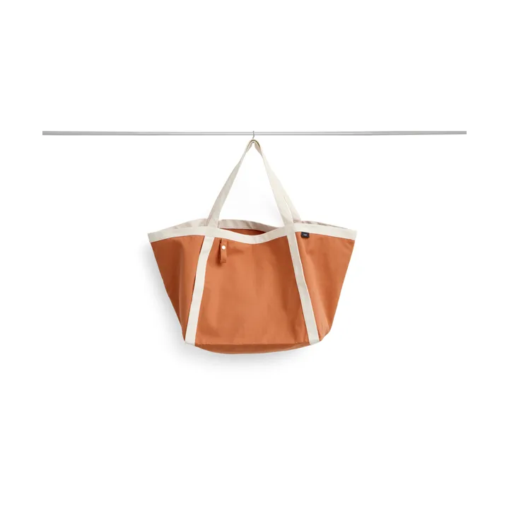 Everyday Sports Bag torba medium - Burnt orange, medium - HAY