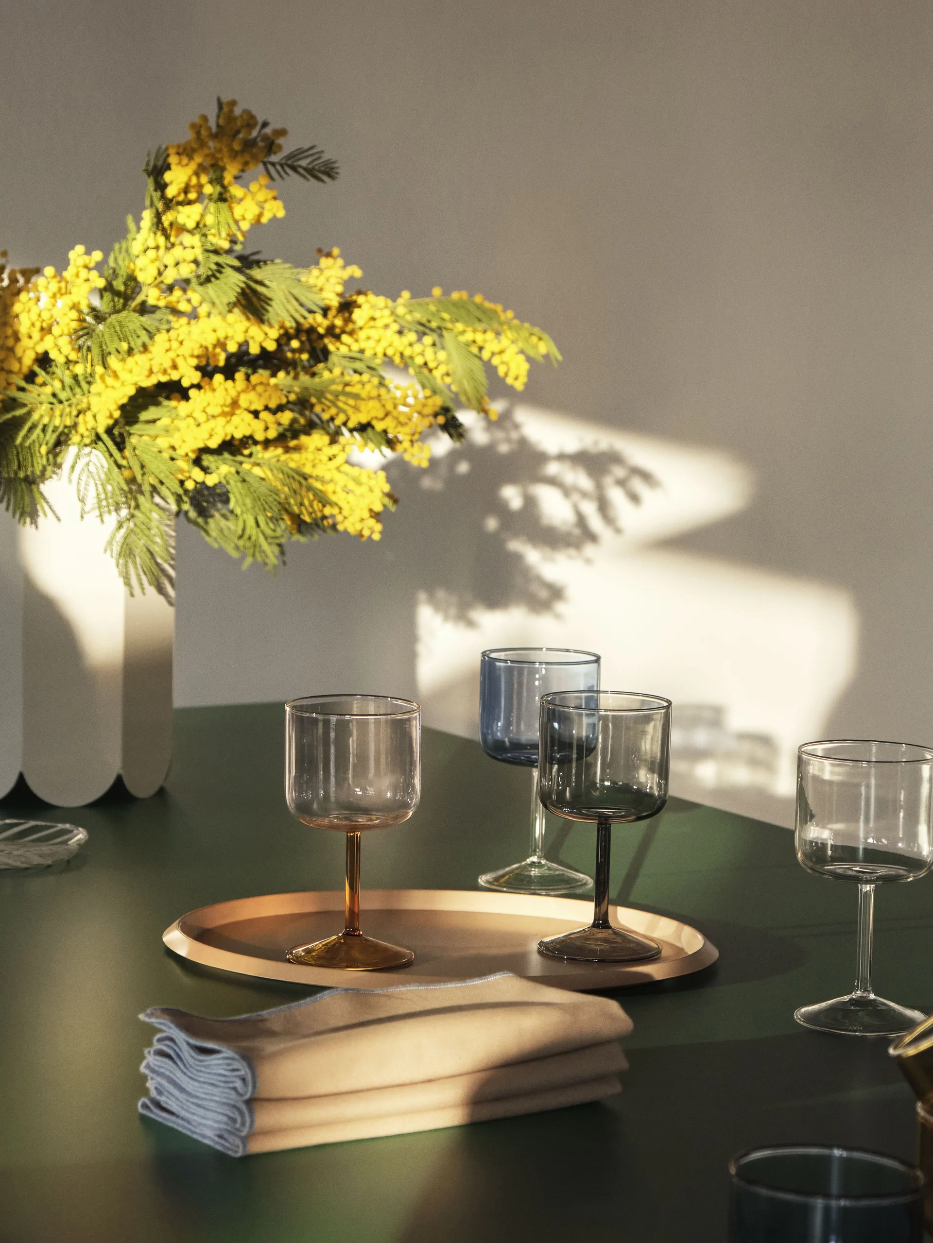 Kieliszek do wina Tint 25 cl 2-pak, Niebiesko-przezroczysty HAY