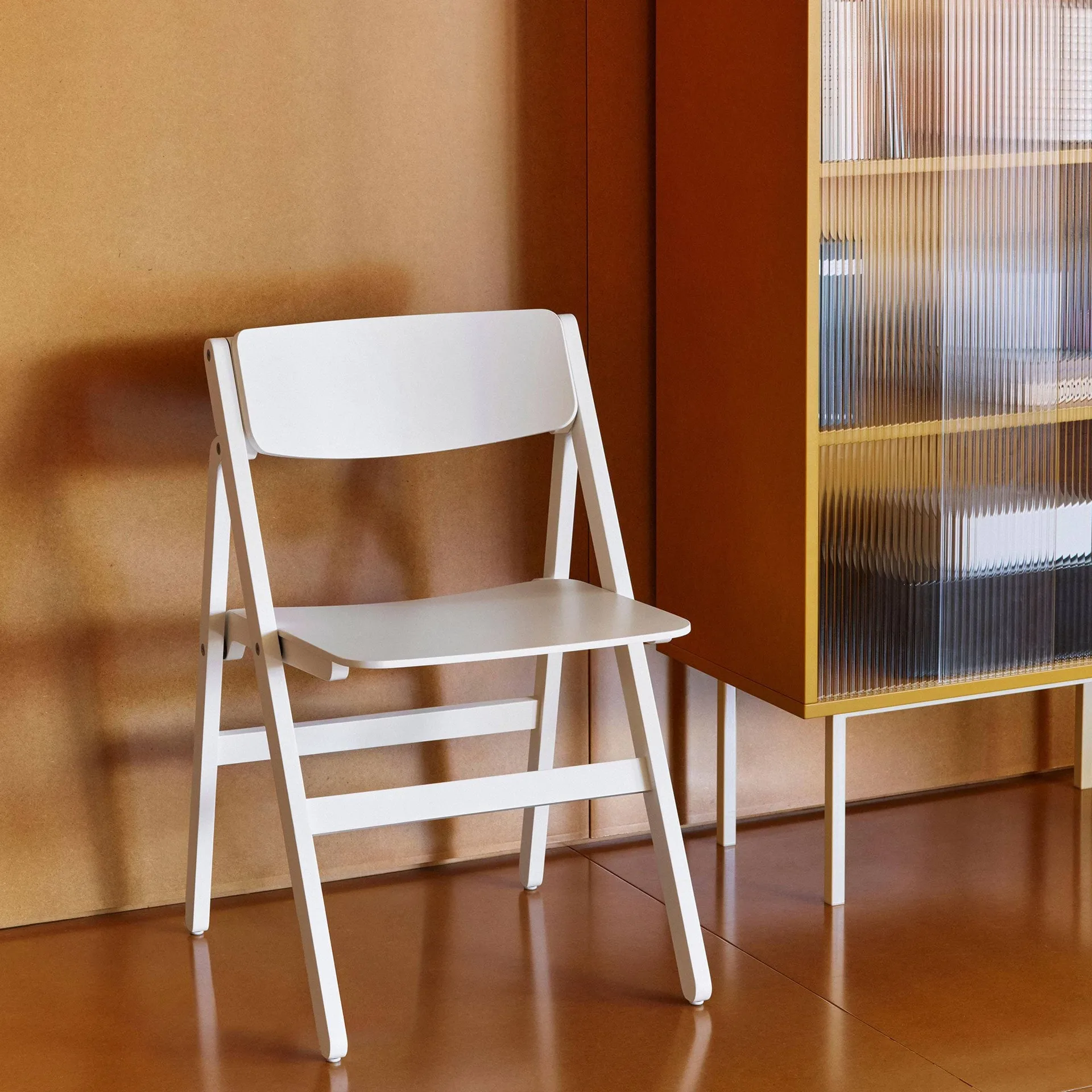 Krzesło Backflip Chair, Cream white lakierowany buk HAY