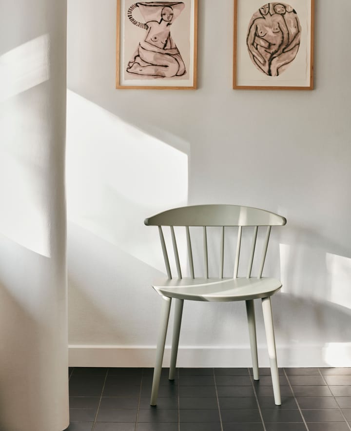 Krzesło J104, Warm grey lakierowana buk HAY