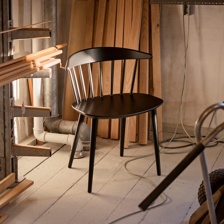 Krzesło J104, White lacquered beech HAY
