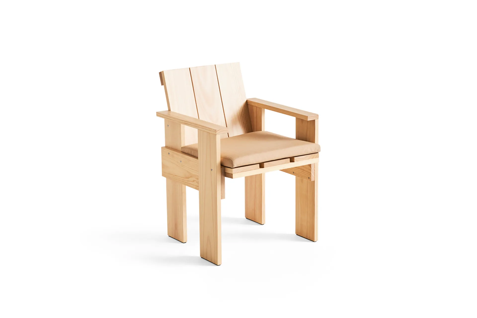Krzesło z podłokietnikami Crate Dining Chair, Water-based lacquered pinewood HAY