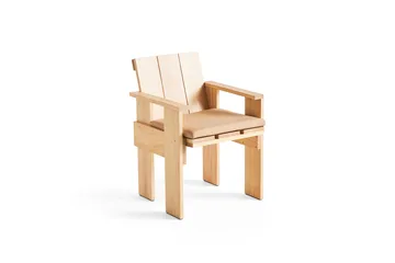 Krzesło z podłokietnikami Crate Dining Chair - Water-based lacquered pinewood - HAY