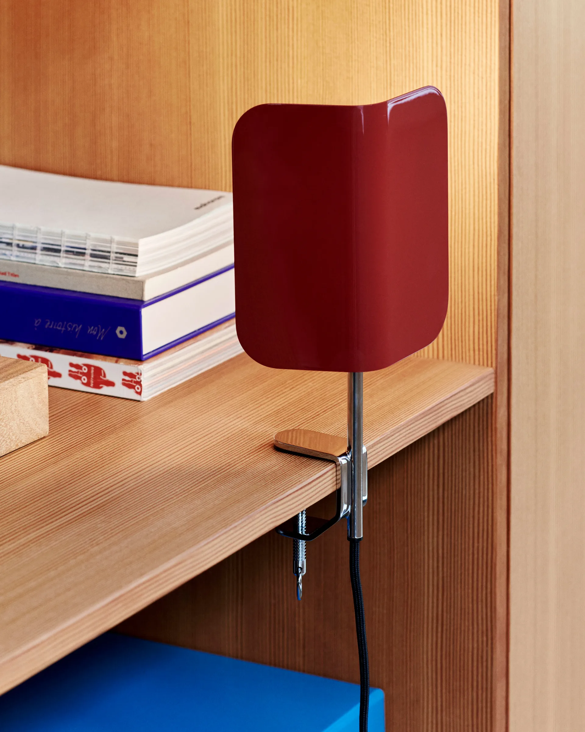 Lampa Apex Clip, Maroon red HAY