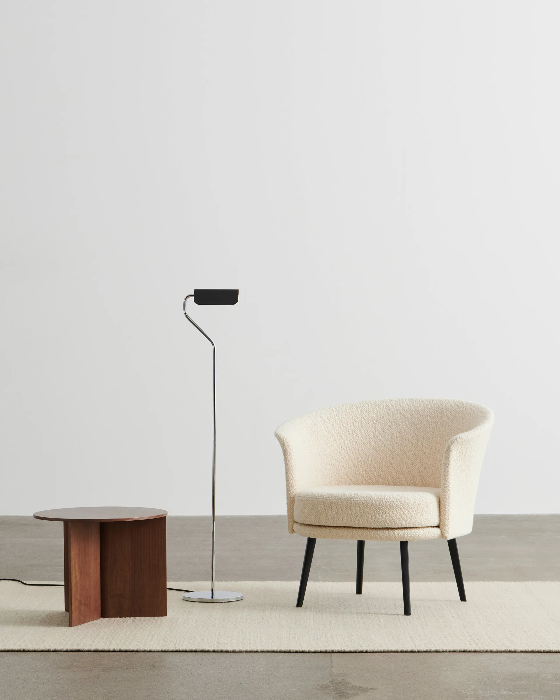Lampa podłogowa Apex, Iron black HAY
