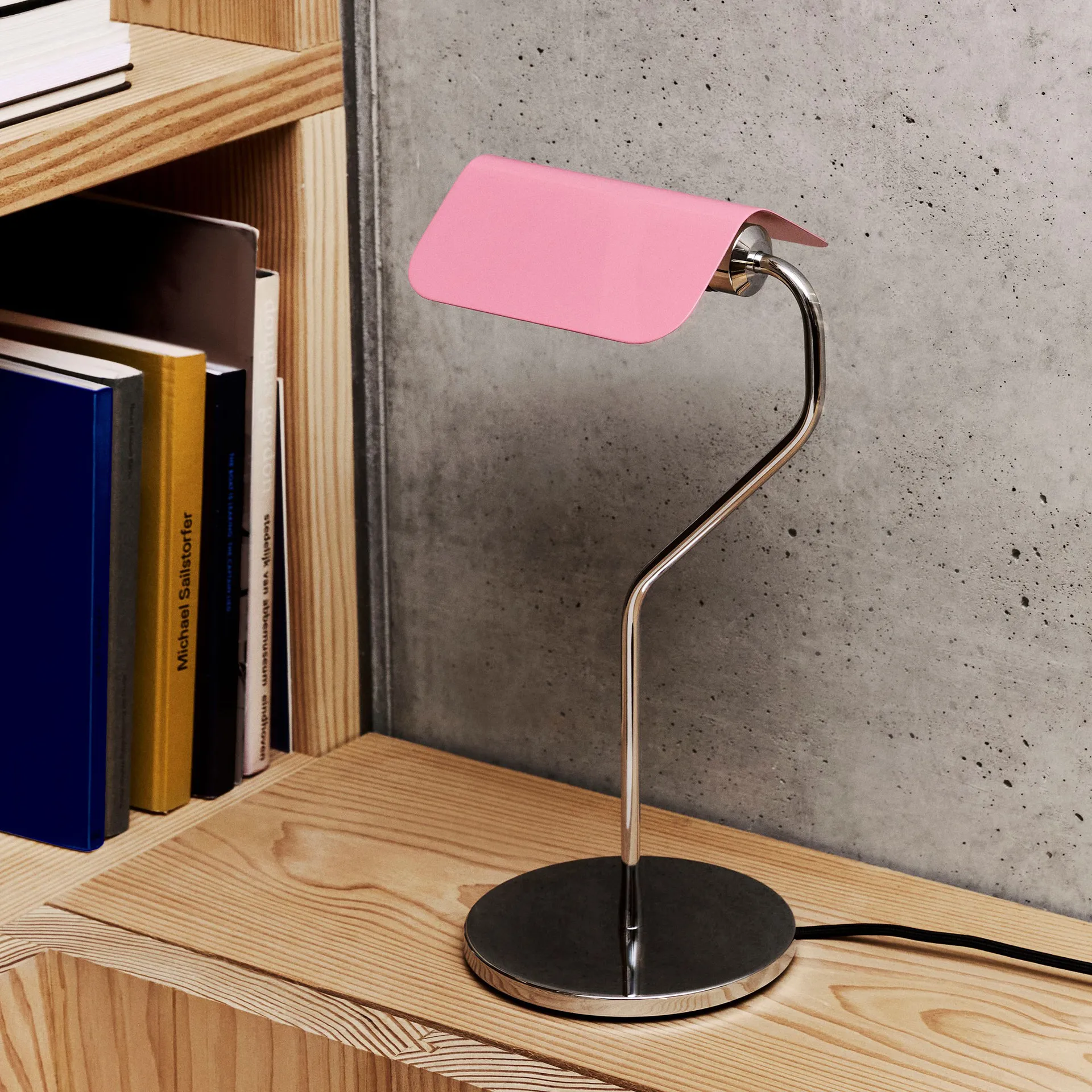 Lampa stołowa Apex, Luis pink HAY