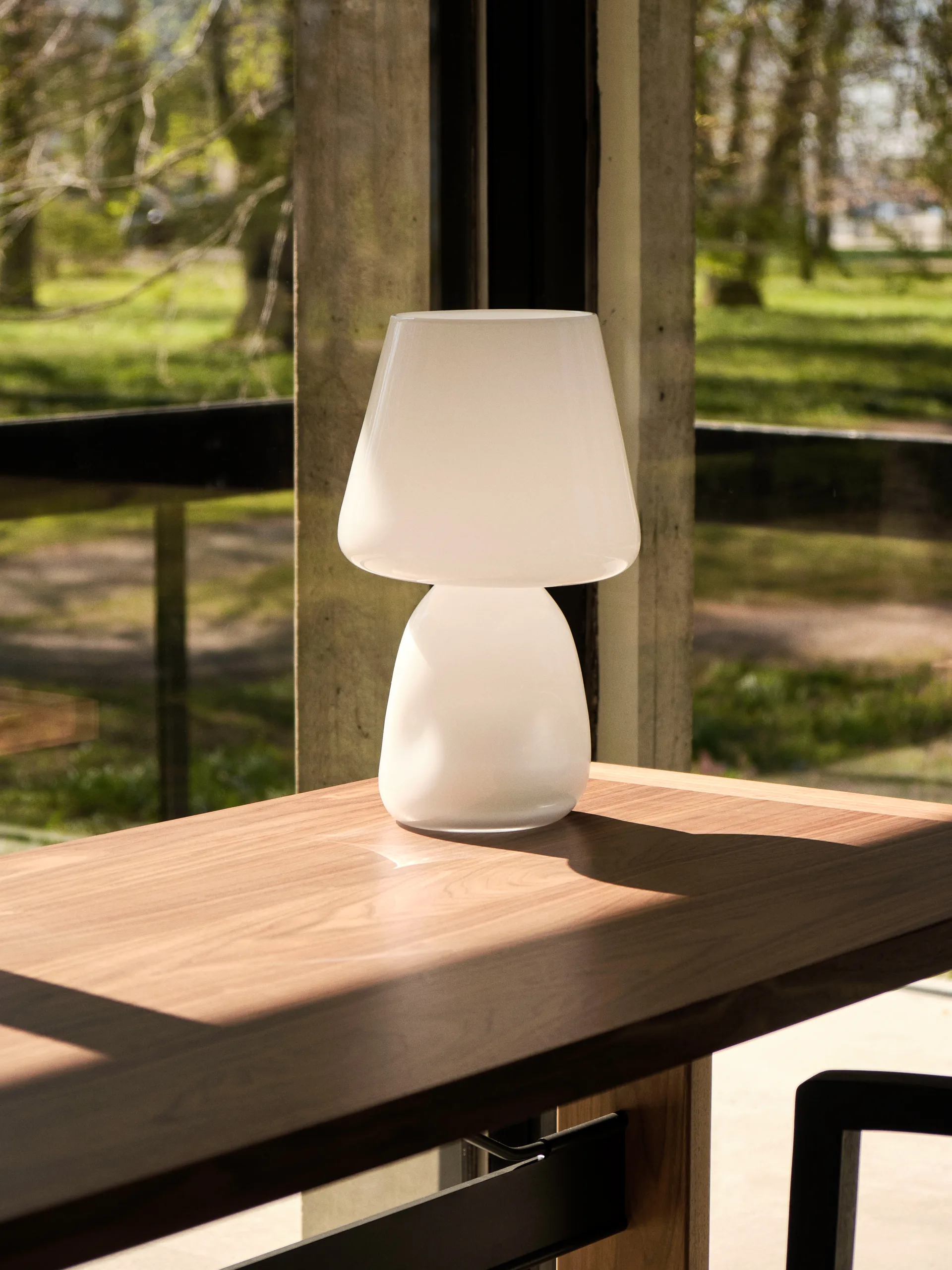 Lampa stołowa Apollo, Biały HAY