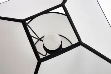 Lampa stołowa Ava Pyramid 45 cm - Biały - HAY