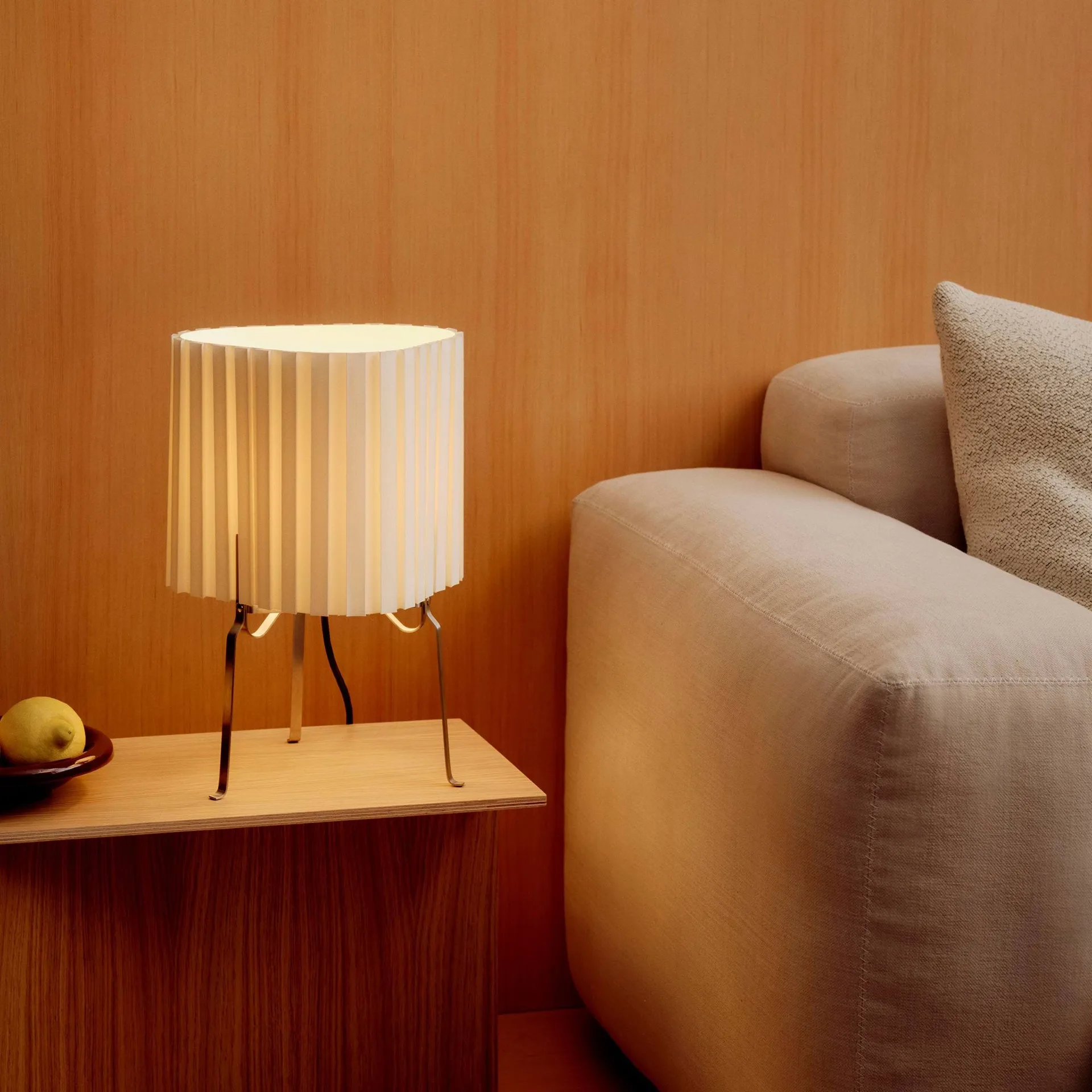 Lampa stołowa Canelé, Warm white HAY