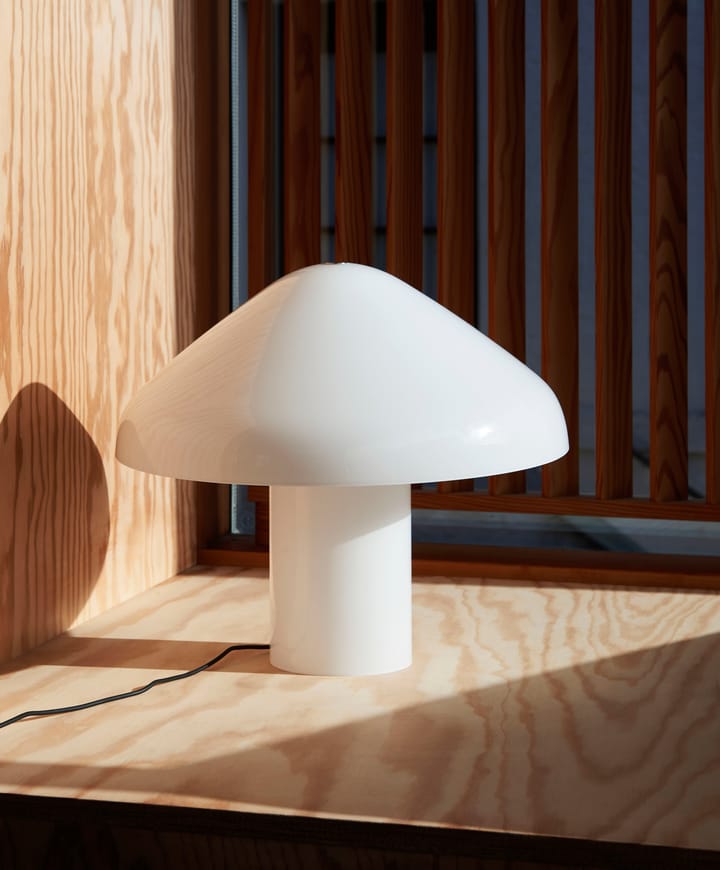 Lampa stołowa Pao Glass Ø35 cm - Białe szkło opalowe - HAY