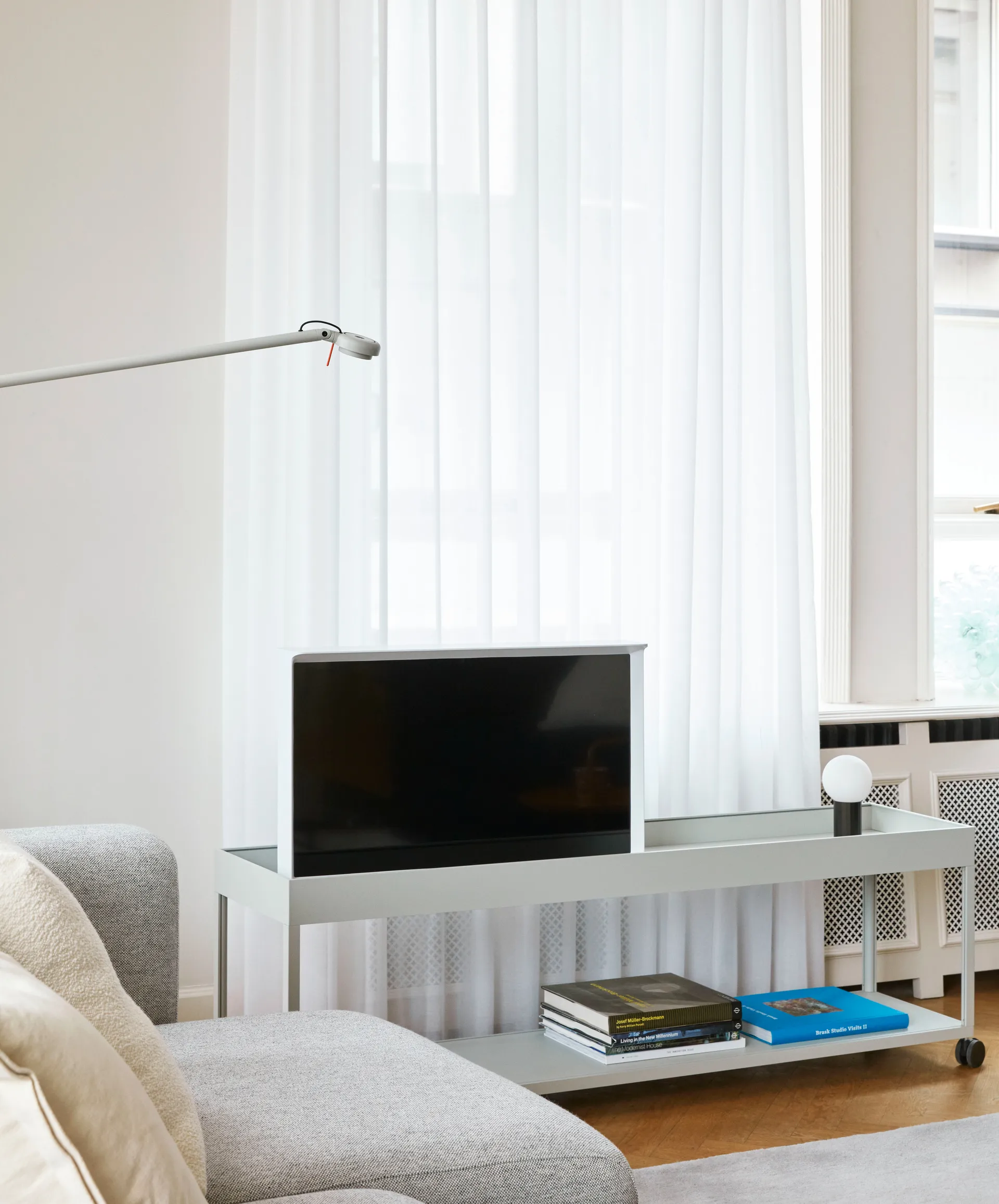 Lampa stołowa Turn On, Czarny HAY