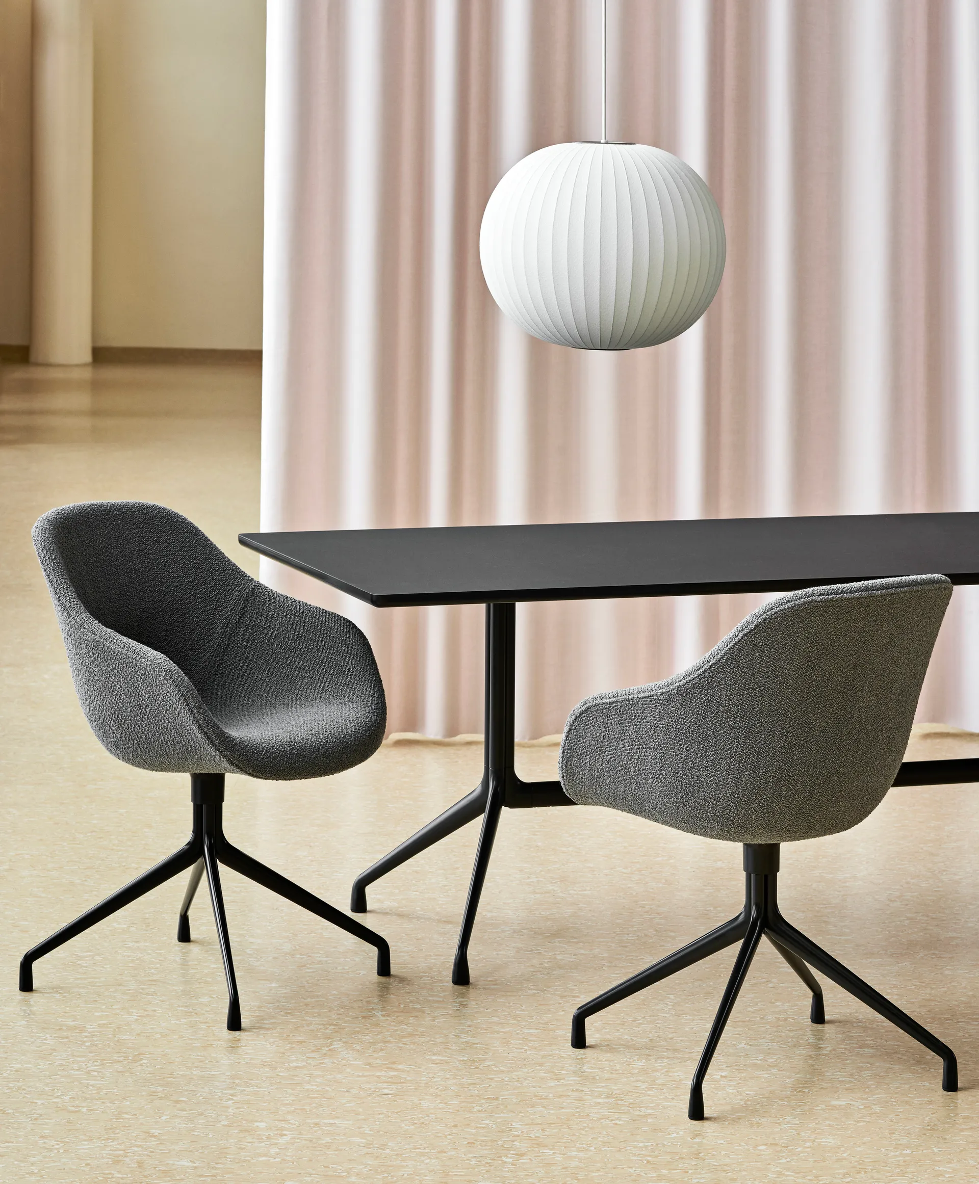 Lampa wisząca Nelson Bubble Ball M, Off white HAY