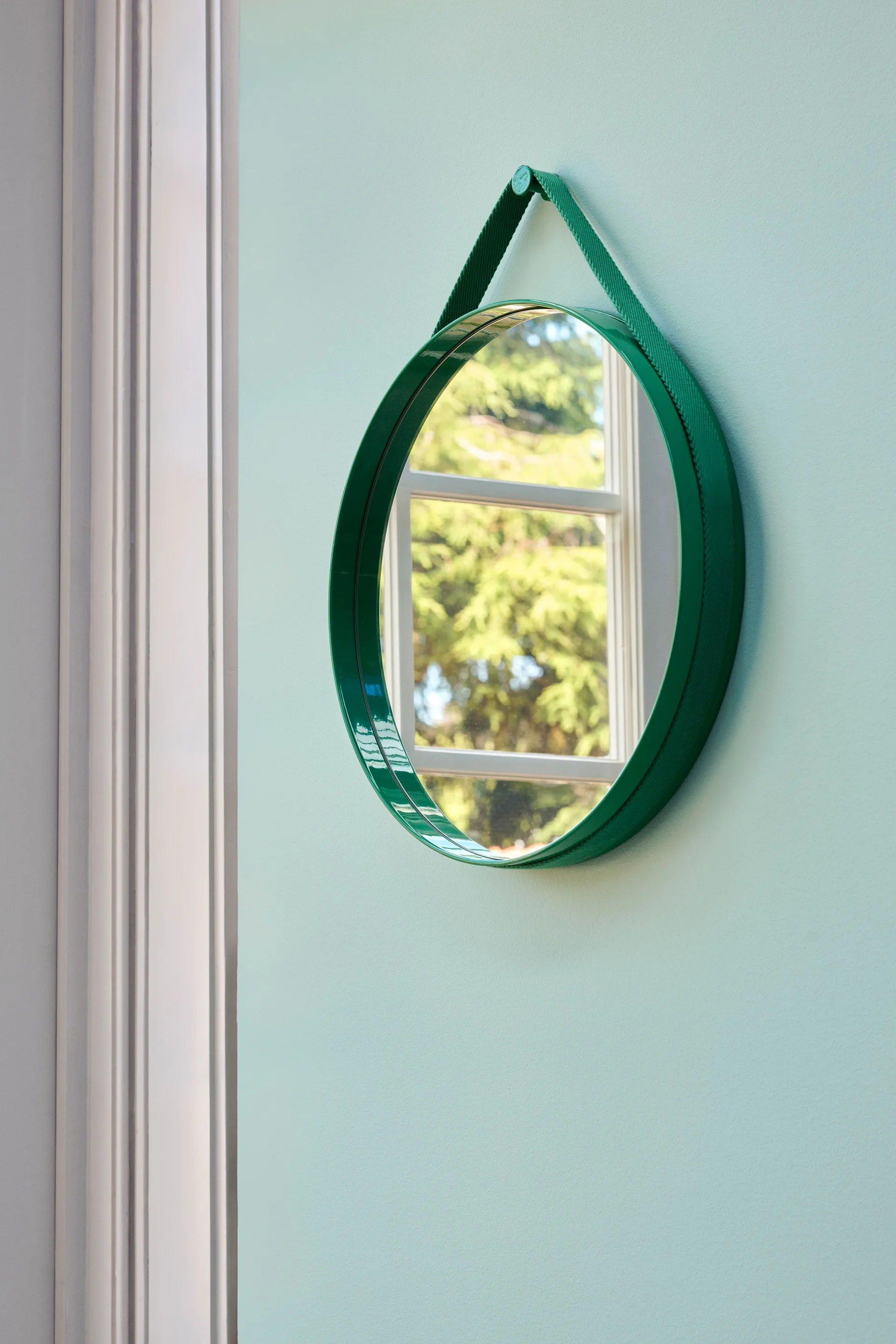 Lustro Strap Mirror, Green HAY