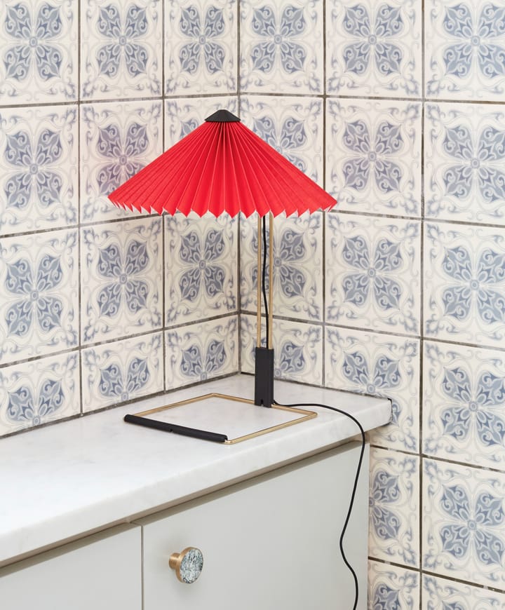 Matin lampa stołowa Ø30 cm - Bright red shade - HAY