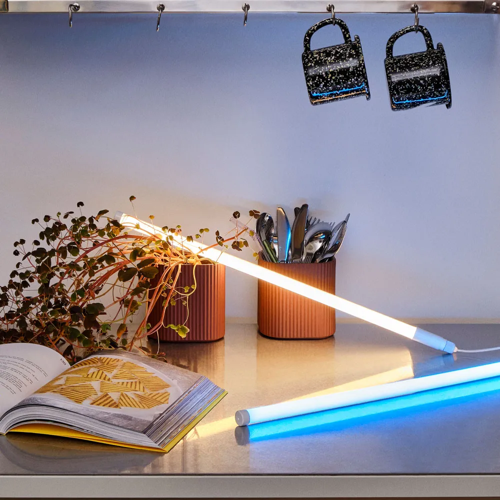 Neon Tube Slim lampa fluorescencyjna 120 cm, Blue HAY