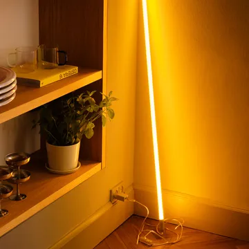 Neon Tube Slim lampa fluorescencyjna 120 cm - Blue - HAY