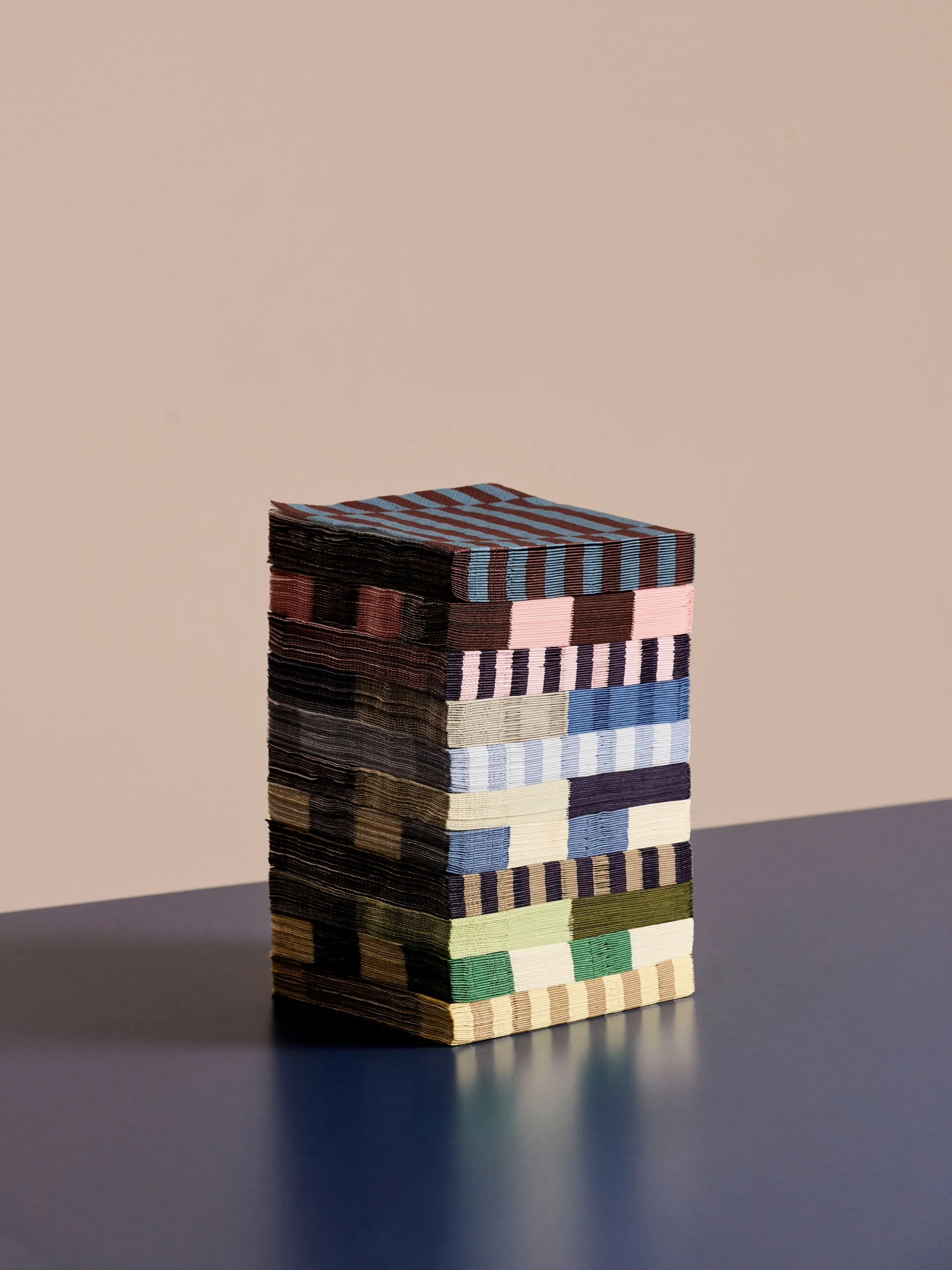 Pattern Lunch Check serwetki 33x33 cm 20-pak, Light pink-bordeaux-black M HAY