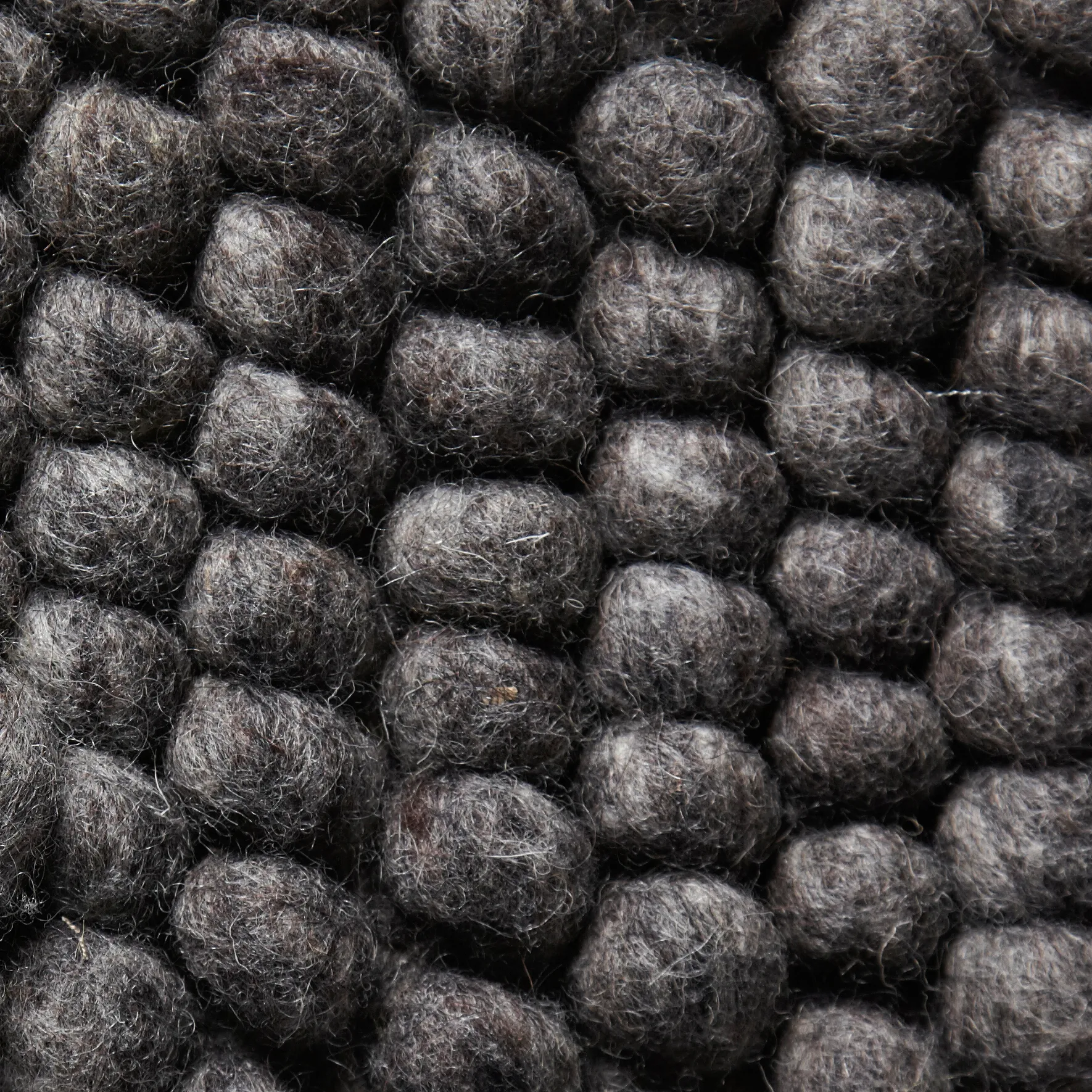 Peas wełniany dywan 200x300 cm, Dark grey HAY