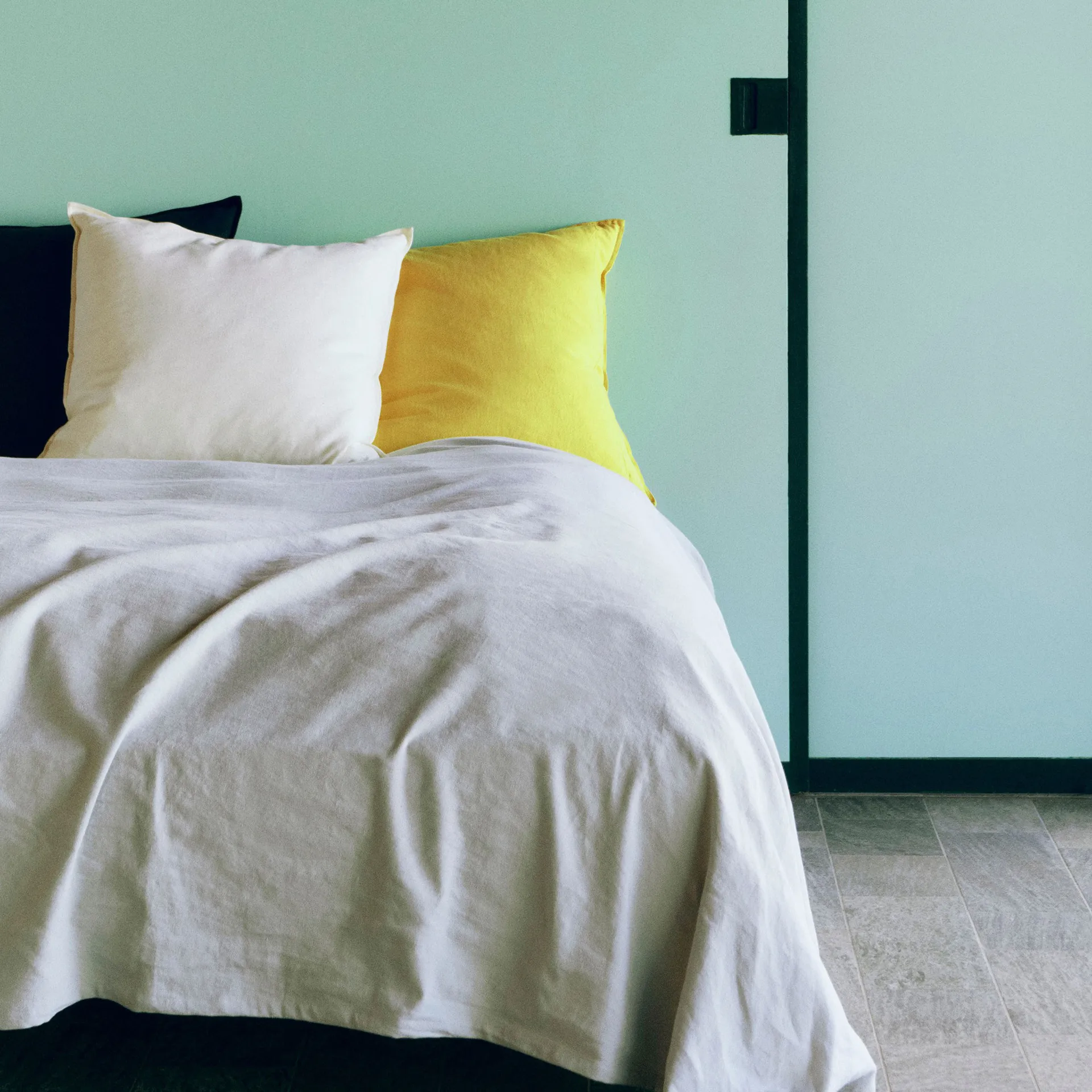 Poduszka Linen 60x60 cm, Lemon yellow HAY