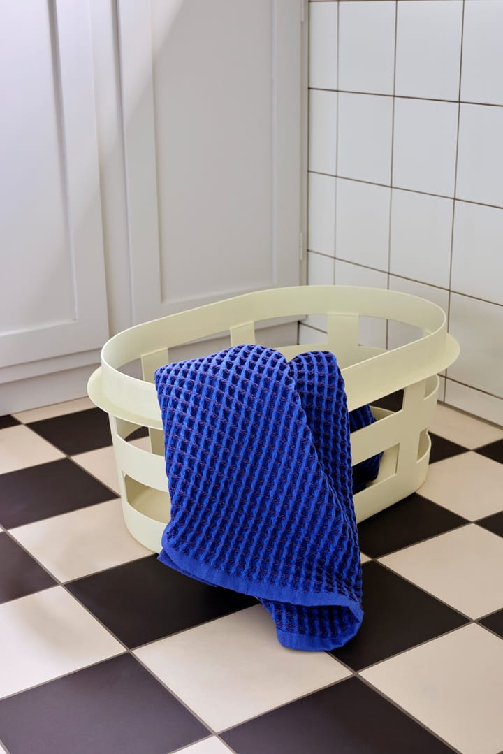 Ręcznik kąpielowy 70x140 cm - Vibrant blue - HAY