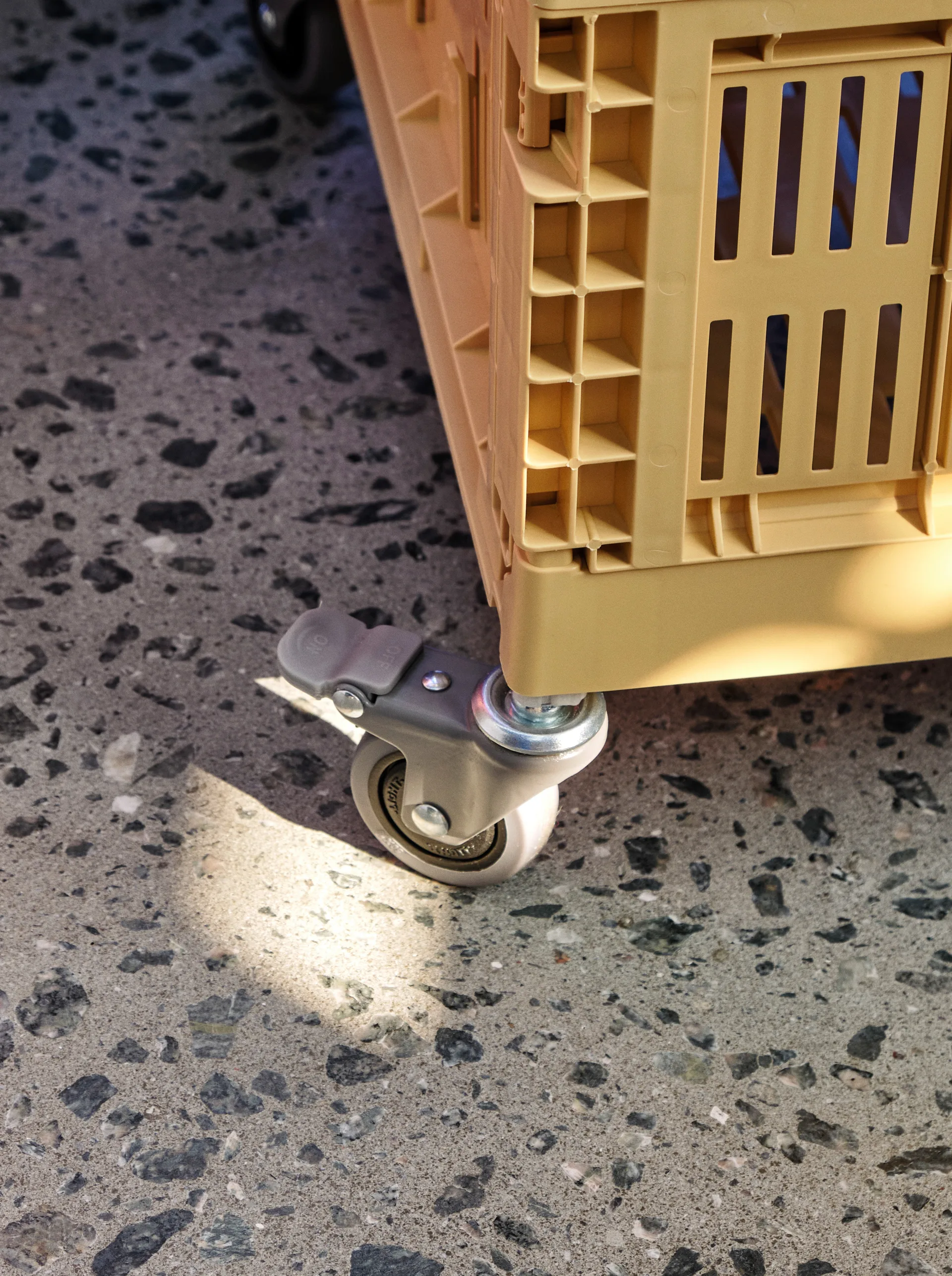 Skrzynka Colour Crate, 4-pak, Duża HAY