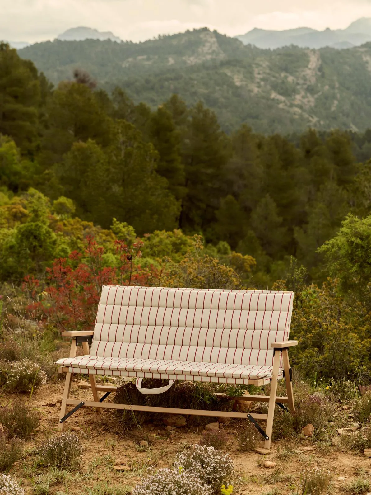 Sofa składana Outdoor Market, Beige-red, 2-osobowa HAY