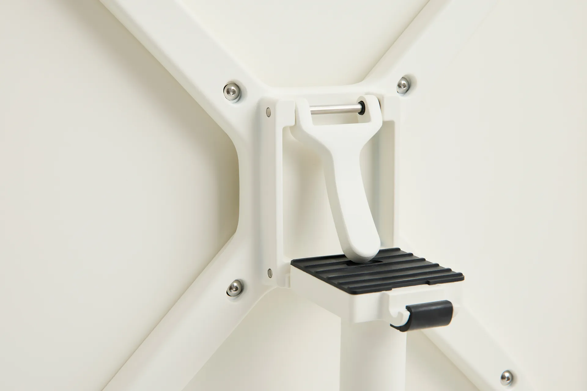 Stół Deville, Cream white, Ø80x74 cm HAY