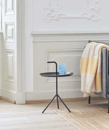 Stolik boczny DLM Ø38 cm - Black - HAY