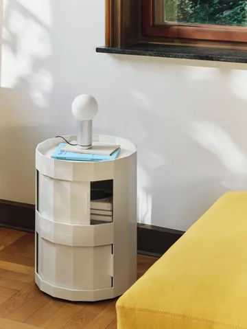 Stolik boczny Facet Cabinet 20 - Eggshell - HAY