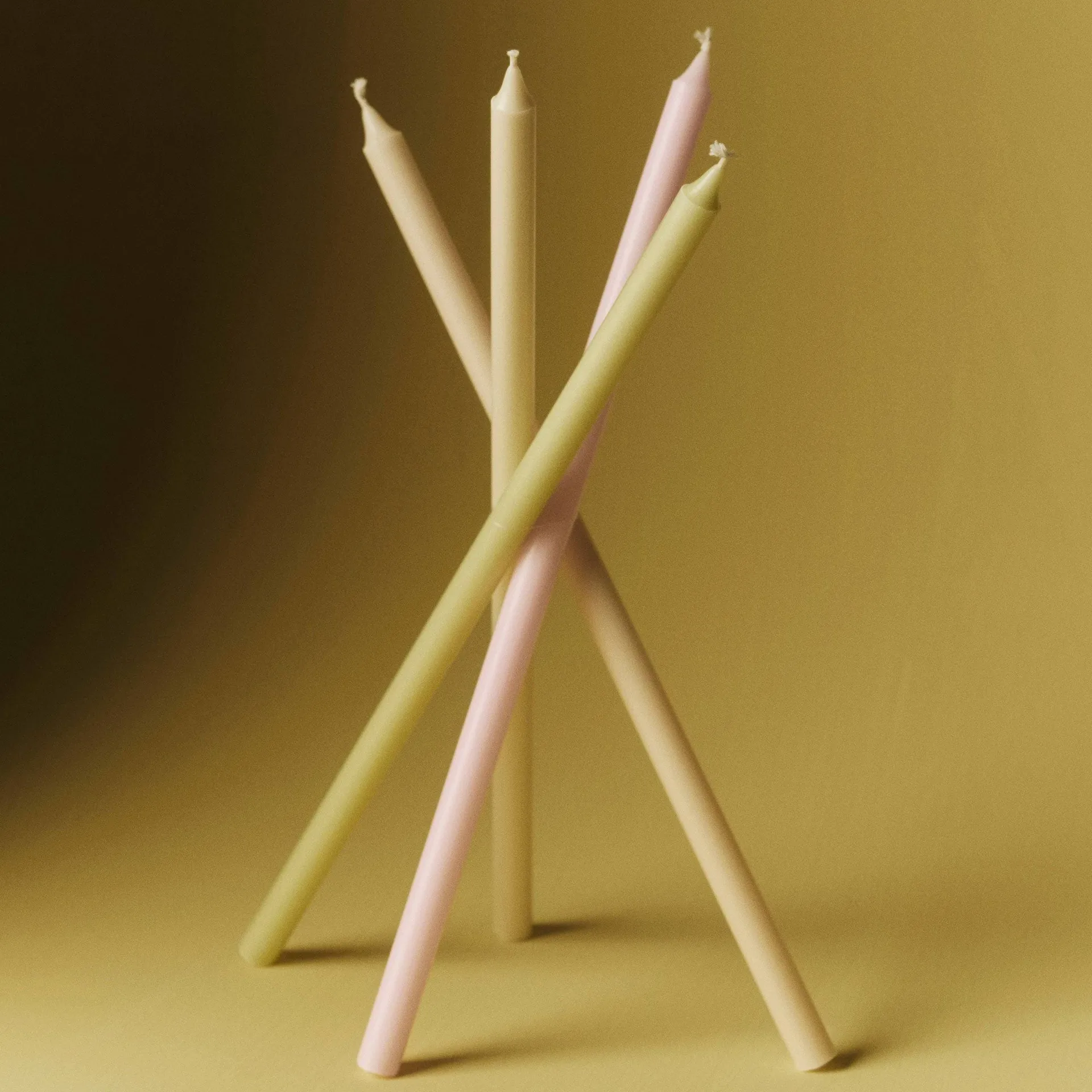 Świeczki Slim, 4‑szt., Pastels HAY