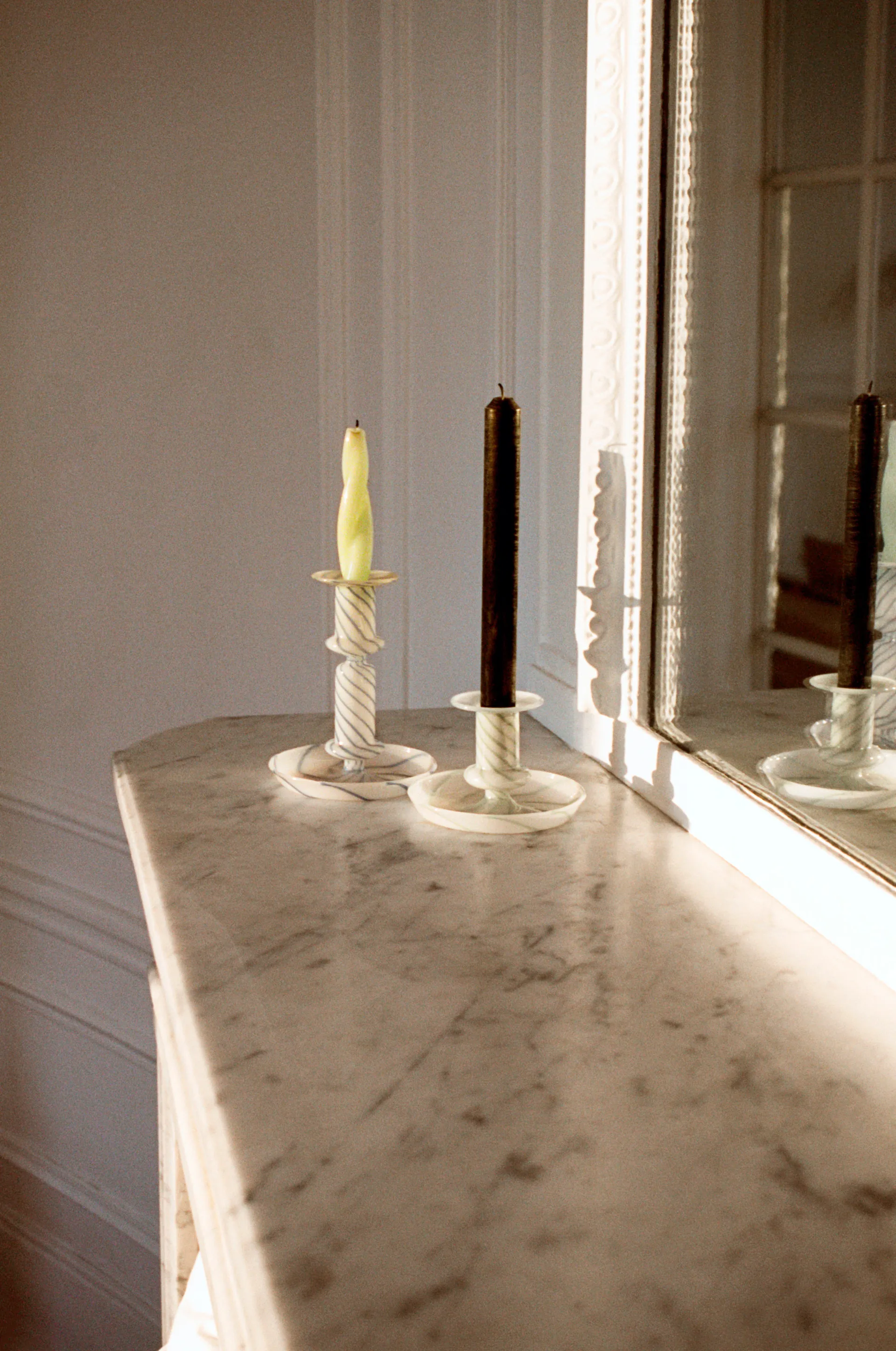 Świecznik Flare Stripe, Zielono-biały HAY