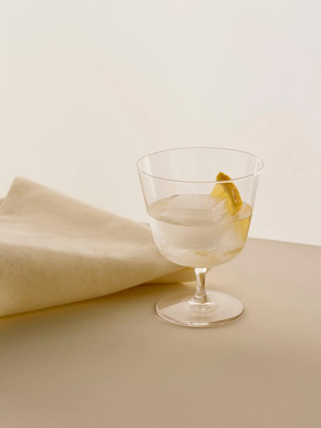 Szklanki Curve Stem 2 szt., Clear HAY