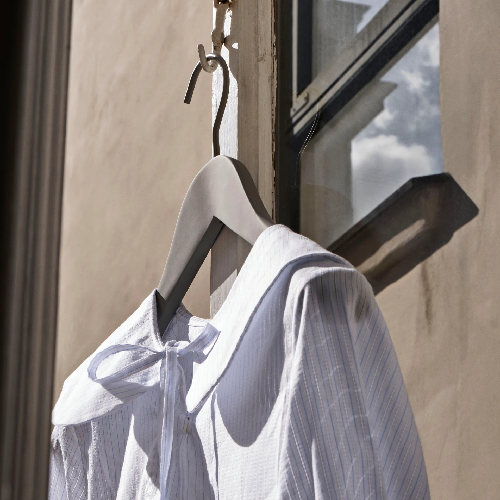 Wieszak HAY Wide 4 szt., Czarny HAY