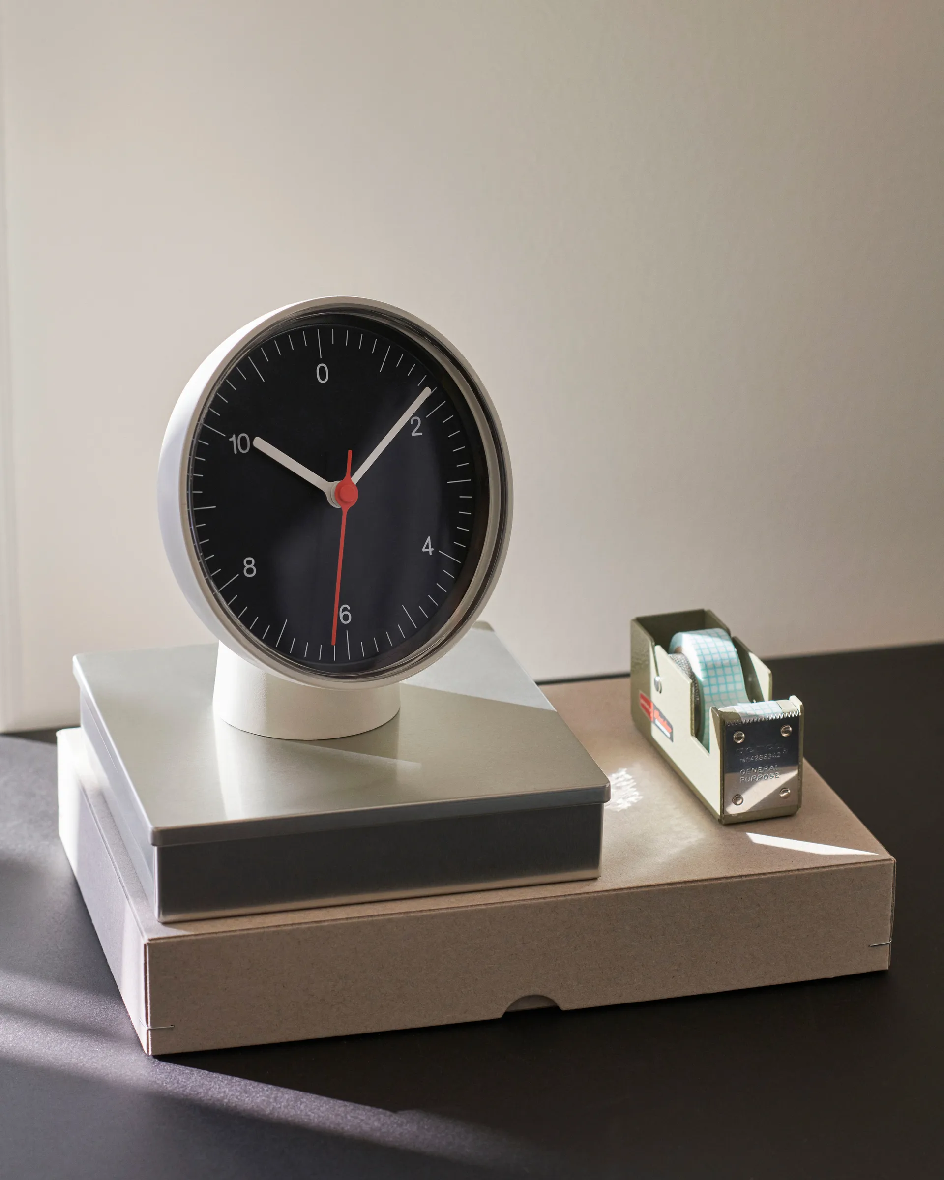 Zegar ścienny/stołowy Table Clock, White​ HAY