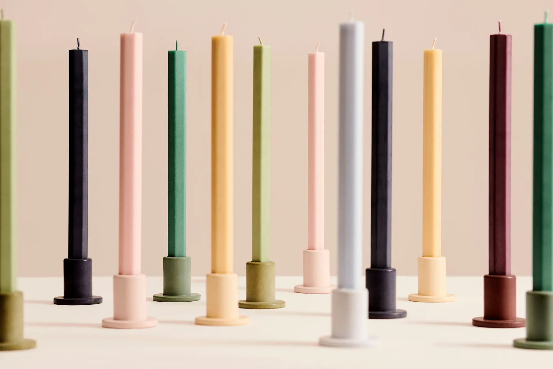 Zestaw świec Hexagon Candle mix 4‑szt., Dark HAY
