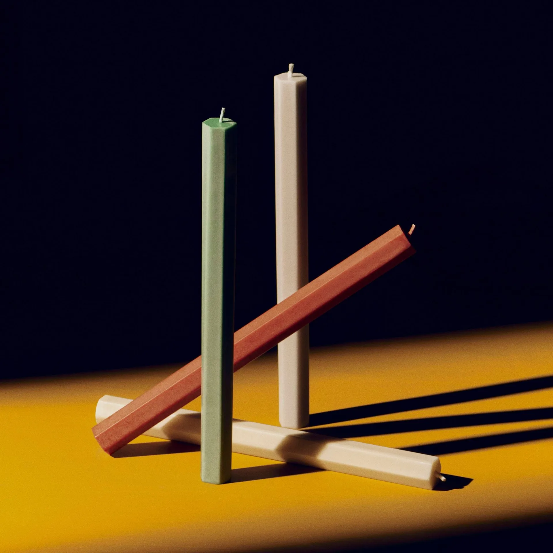 Zestaw świec Hexagon Candle mix 4‑szt., Forest HAY