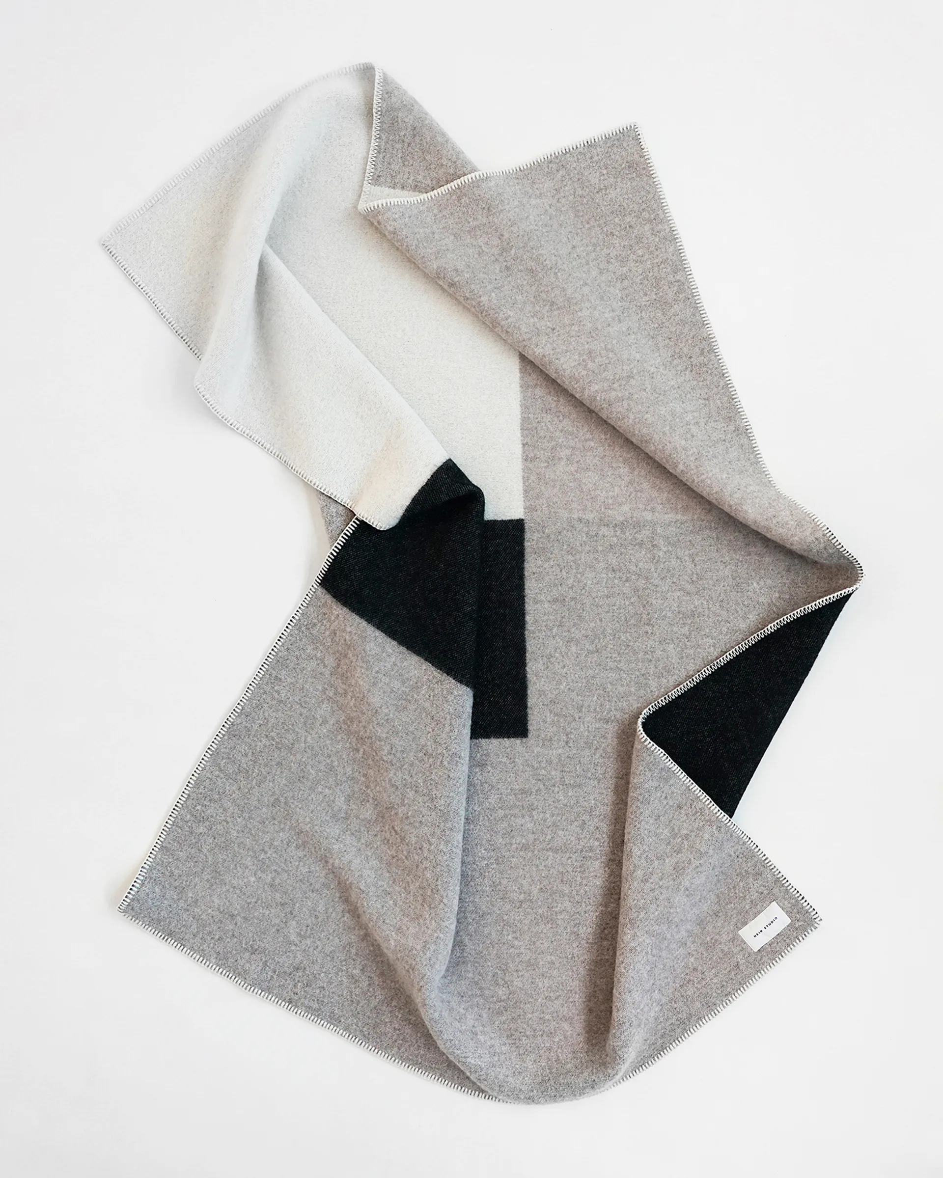 Pled Cleo 130x180 cm, No. 01 Hein Studio