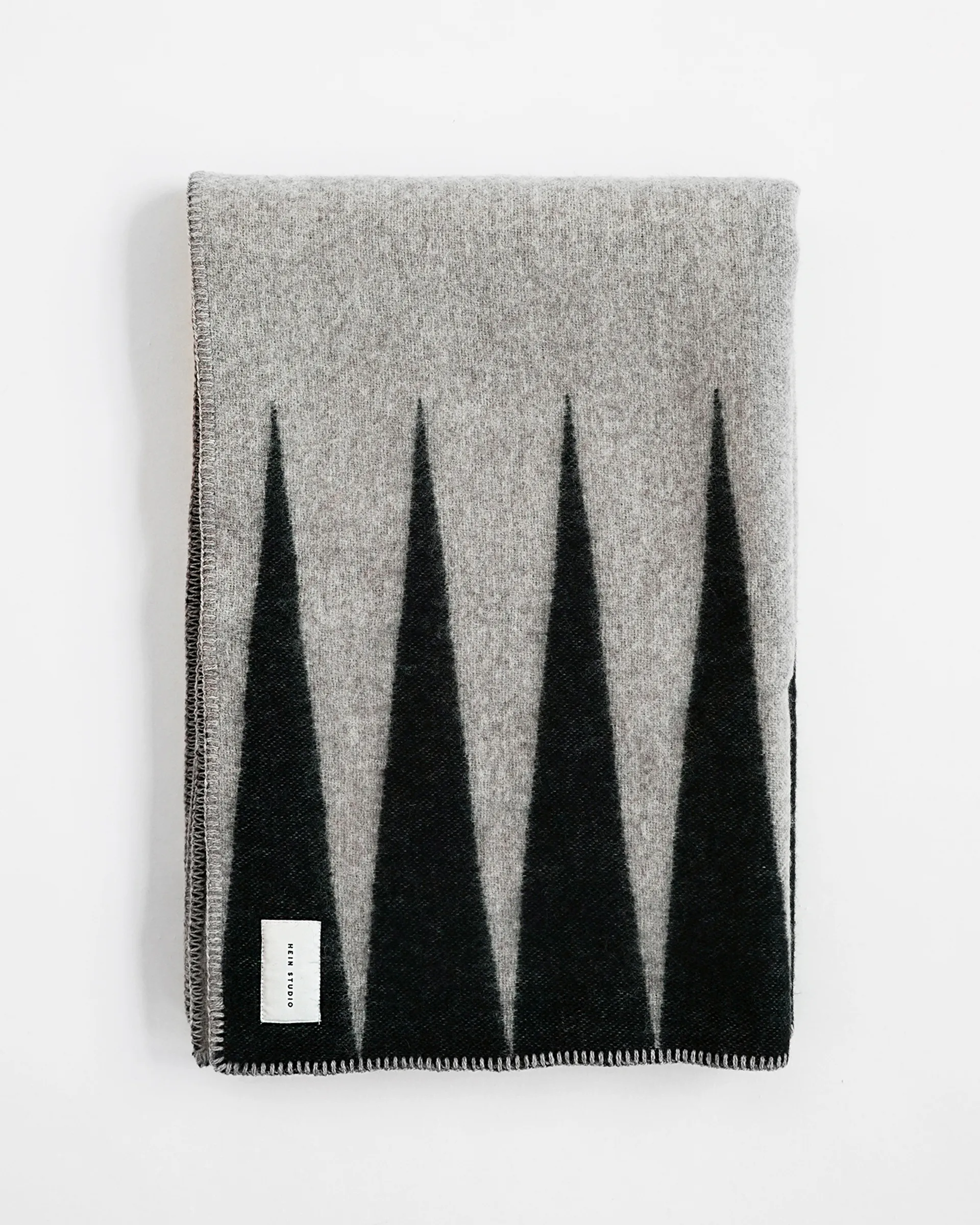 Pled Ihalo 130x180 cm, No. 01 Hein Studio