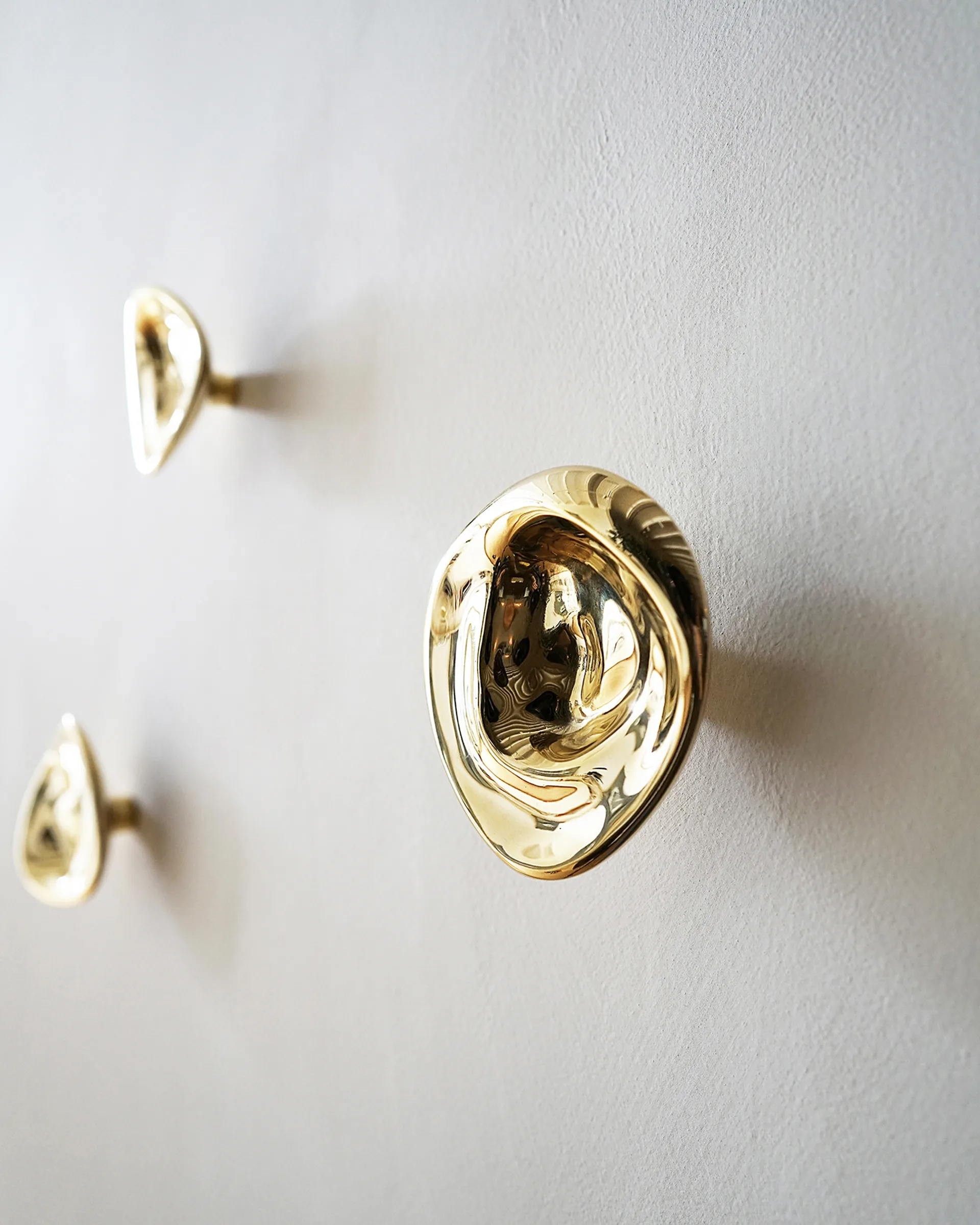 Ripple no. 02 duża gałka, Brass Hein Studio