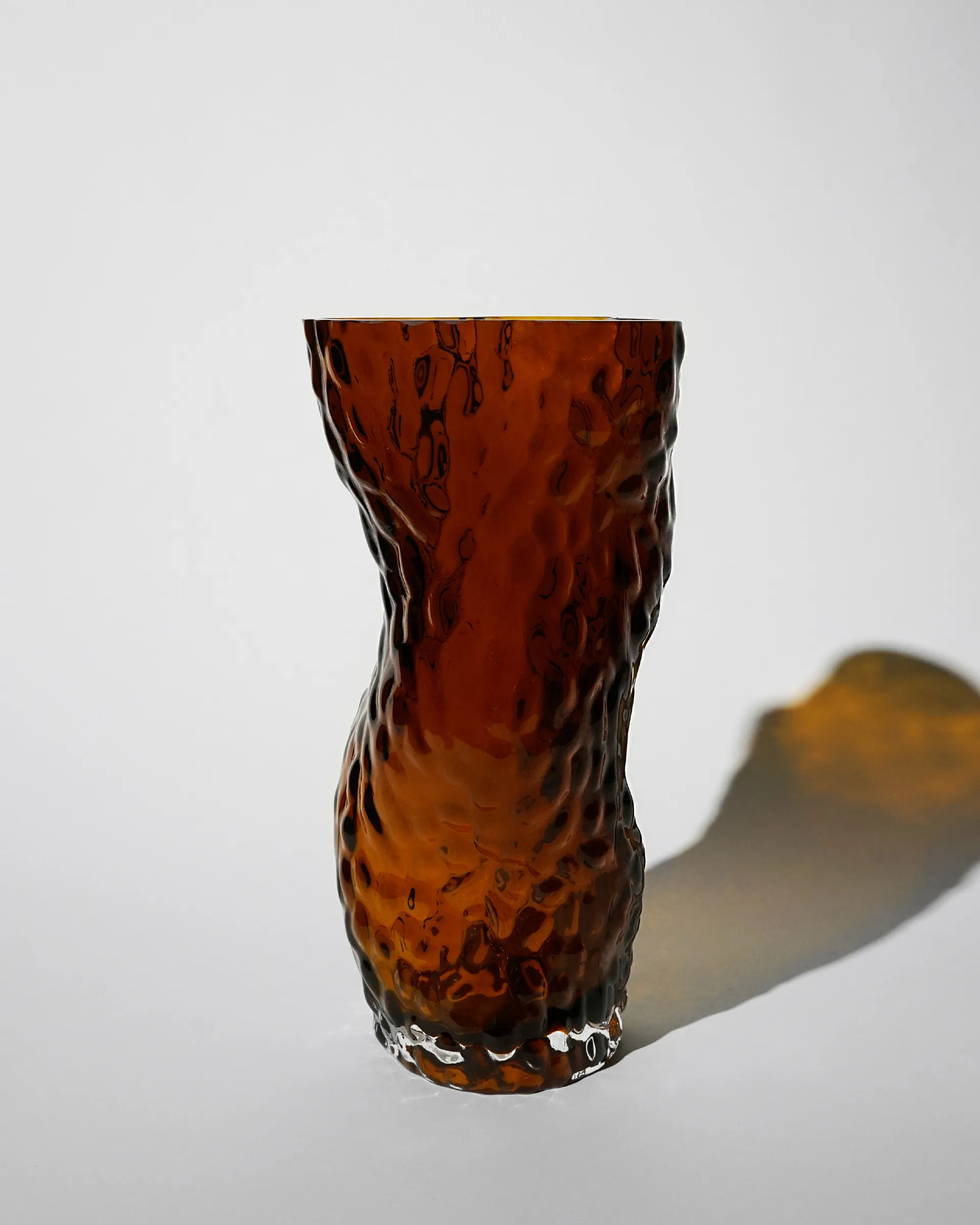 Szklany wazon Ostrea Rock 30 cm, Rust Hein Studio