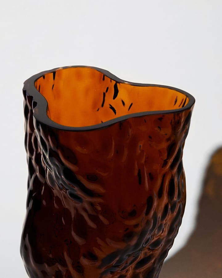 Szklany wazon Ostrea Rock 30 cm - Rust - Hein Studio