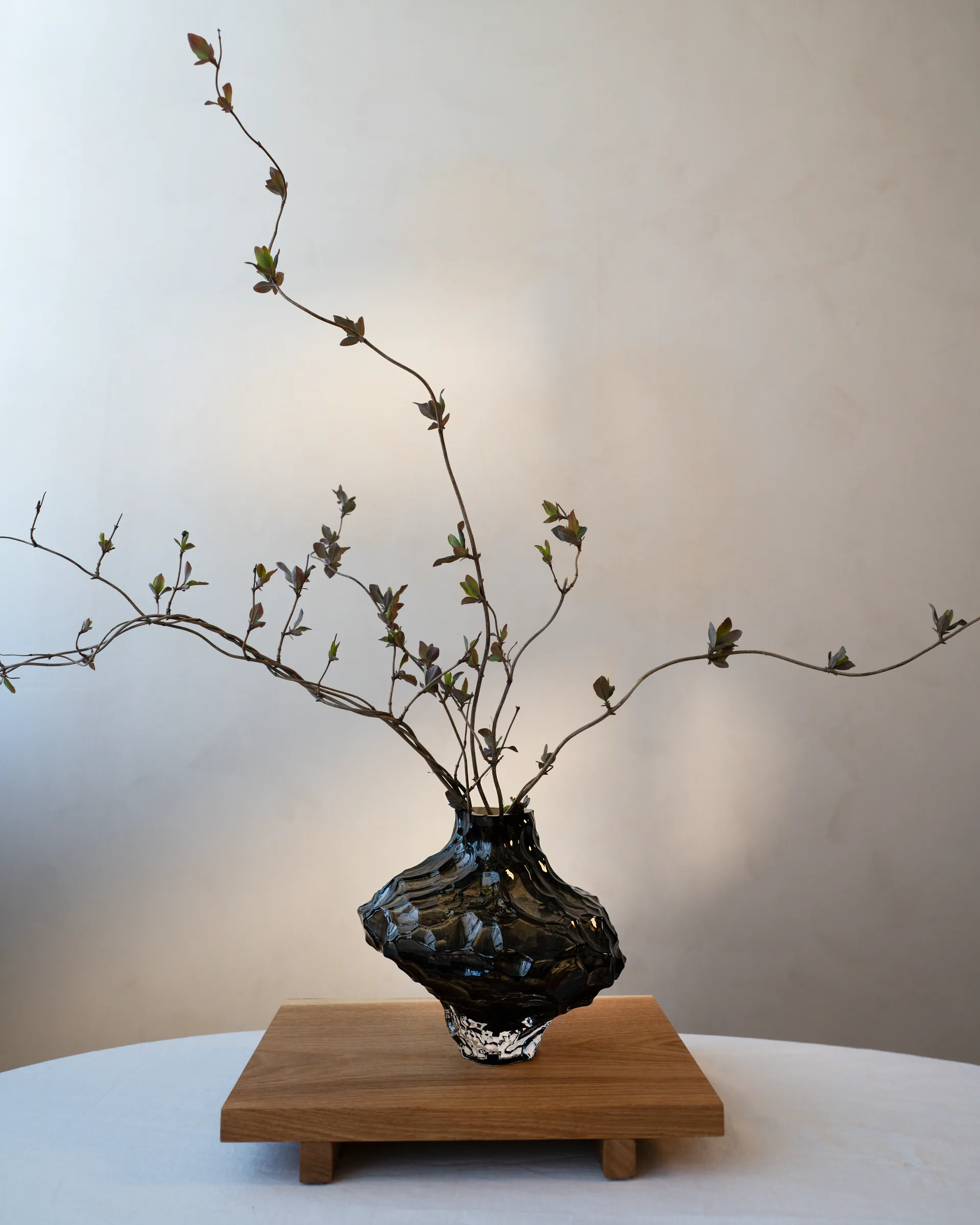 Wazon Canyon Large 23 cm, New smoke Hein Studio