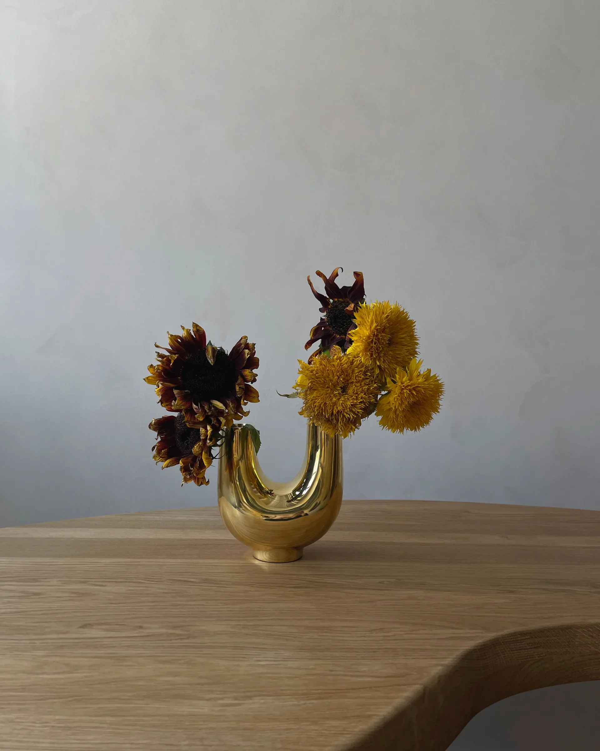 Wazon Kazumi, Mosiądz Hein Studio