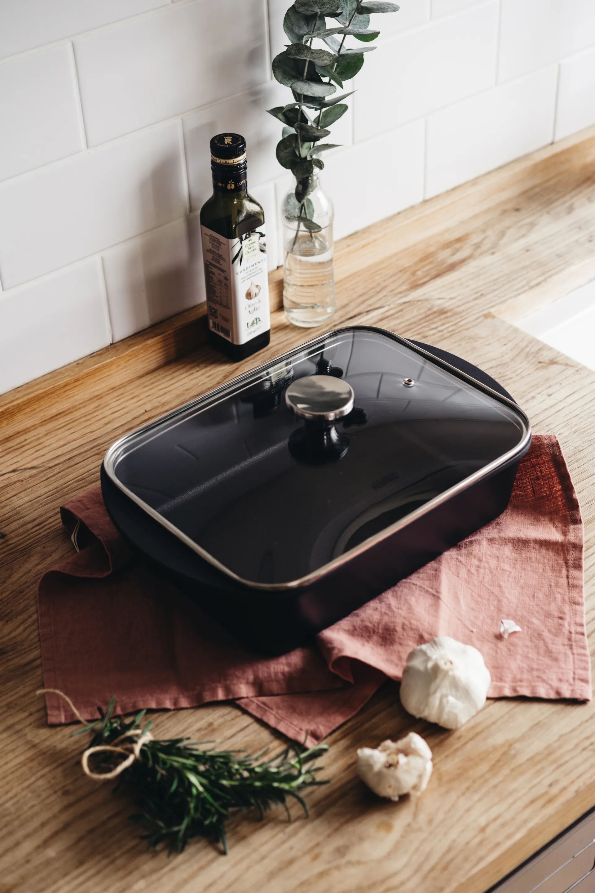 Heirol forma do pieczenia z podstawką indukcyjną i pokrywką, 22x33 cm Heirol