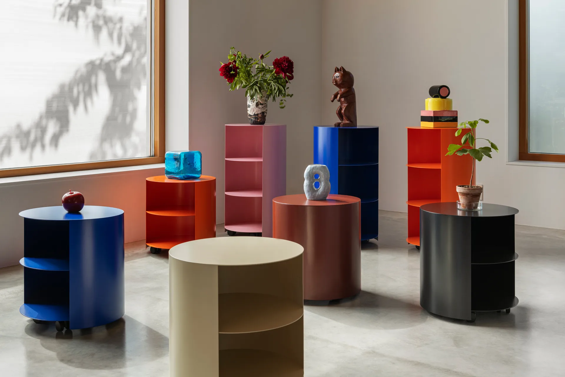 Hide stolik boczny Ø38x41 cm, Light pink textured Hem