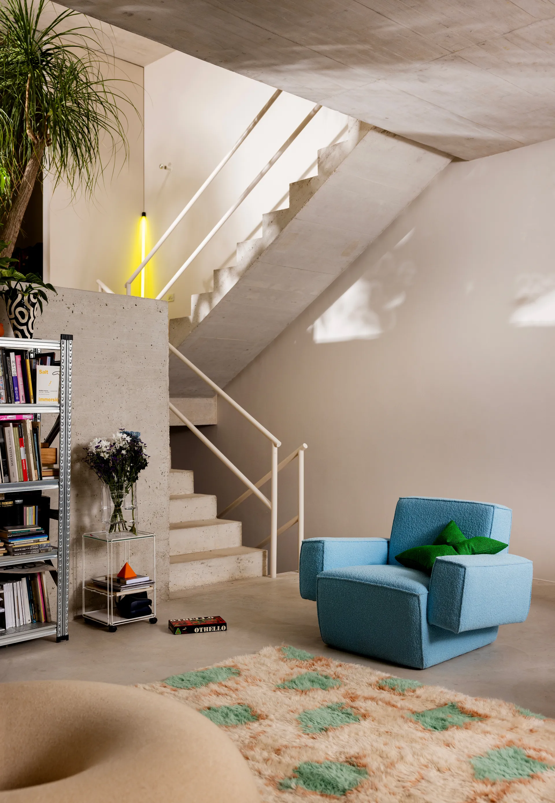 Hunk lounge fotel z podłokietnikami, Icicle Hem