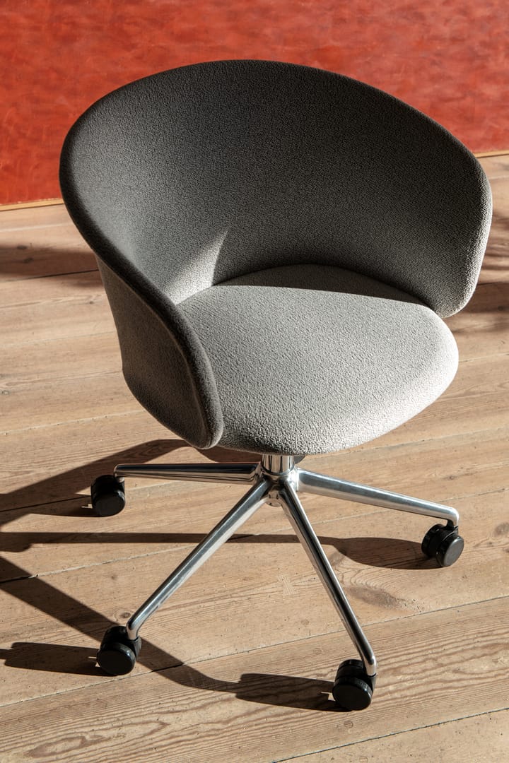 Kendo Swivel krzesło biurowe z 5 kółkami, Porcelain-polished aluminium Hem